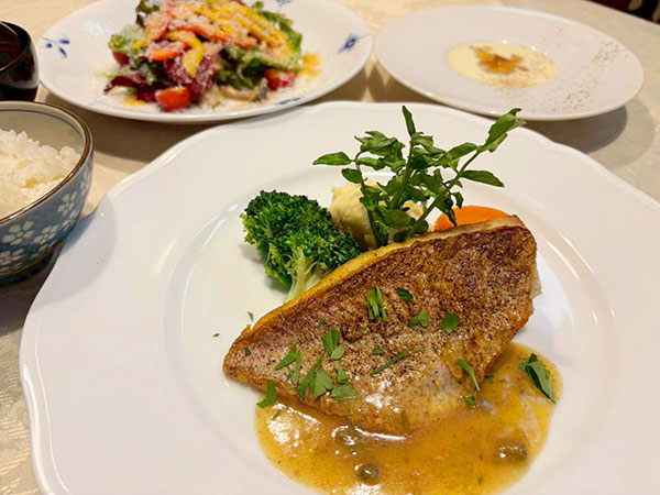 鮮魚の鉄板焼き